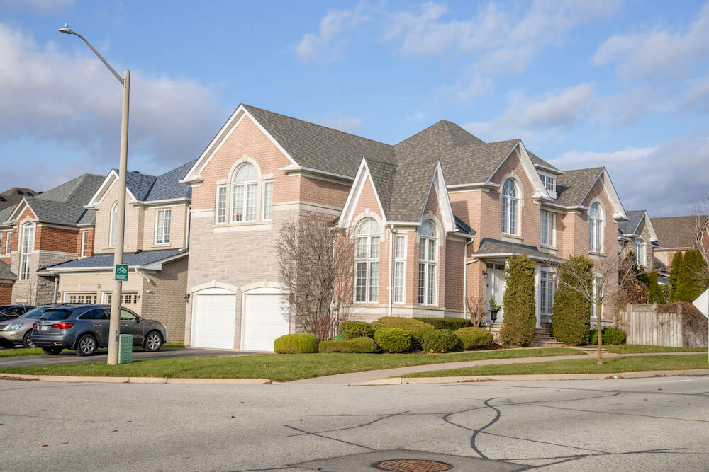 Elgin Mills & Rouge Woods