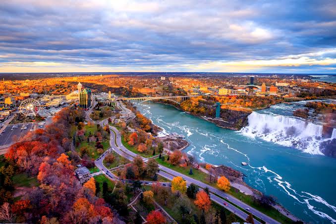 Niagara Parkway & Niagara-on-the-Lake